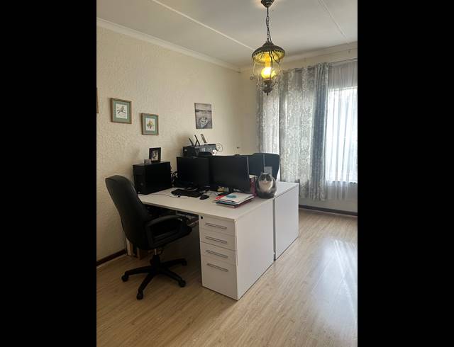 3 BEDROOM HOUSE FOR SALE IN RANDHART